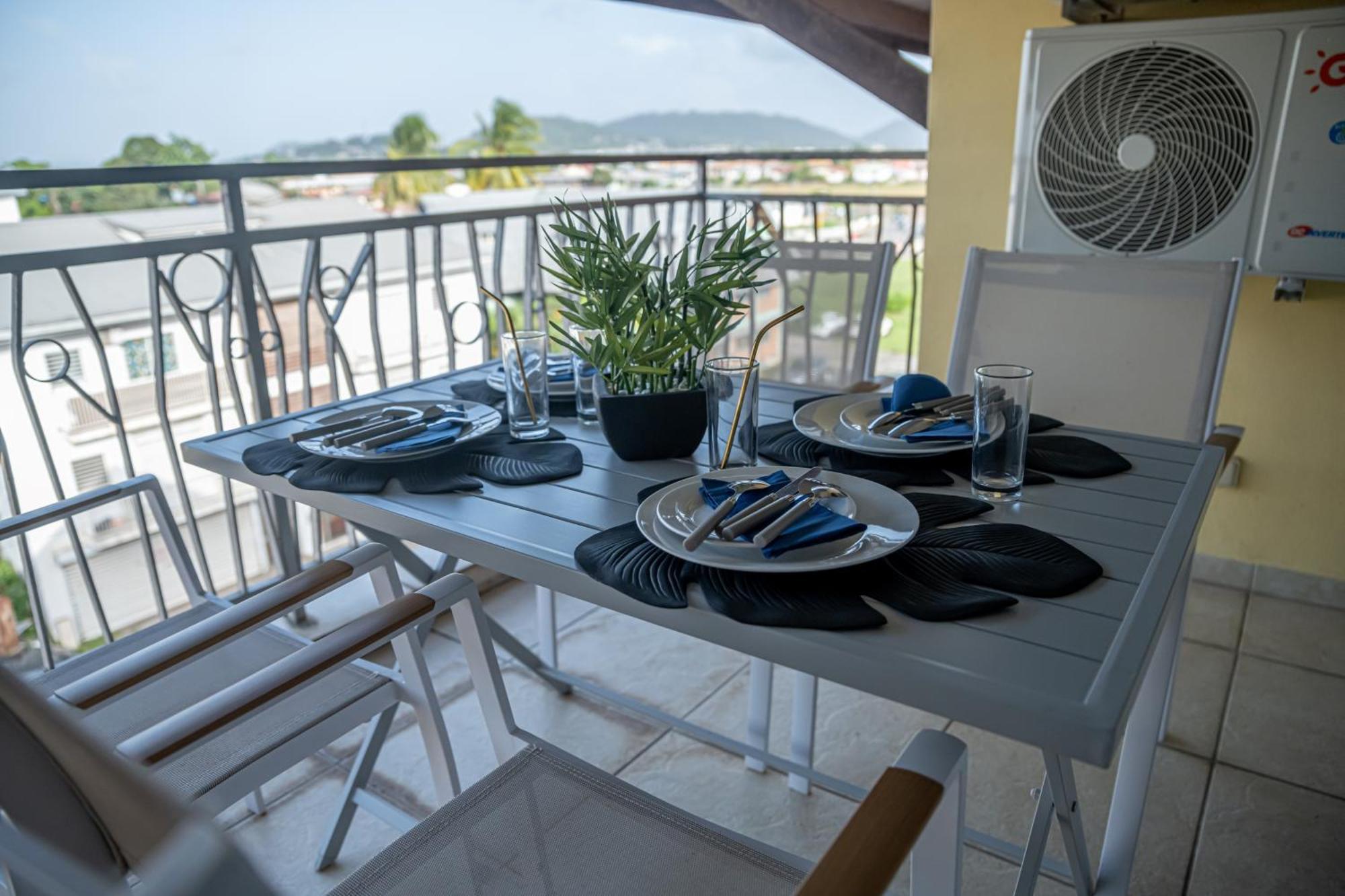 L'Elegance Citadine Apartment Кайен Екстериор снимка